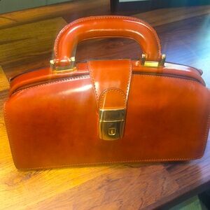 Pratesi italy leather gladstone doctor mini handbag top handle